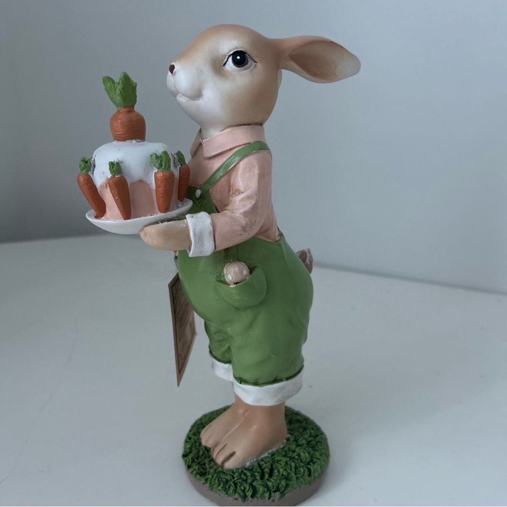 Begonia Home Easter Bunny Rabbit Figurine with Carrot Cake NEW